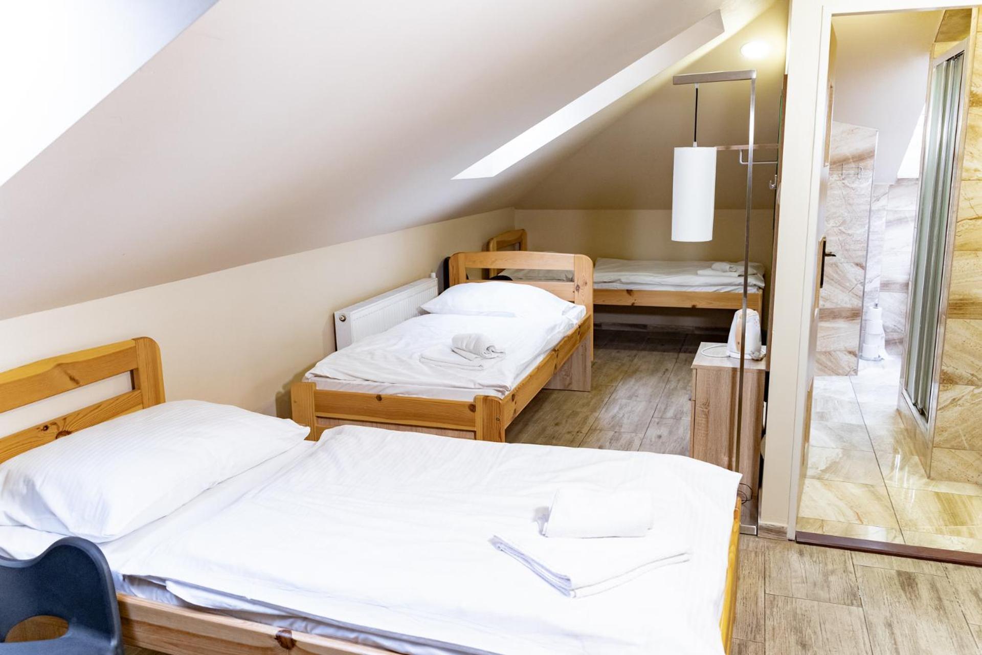 Hotel Taurus ออสตราวา ภายนอก รูปภาพ