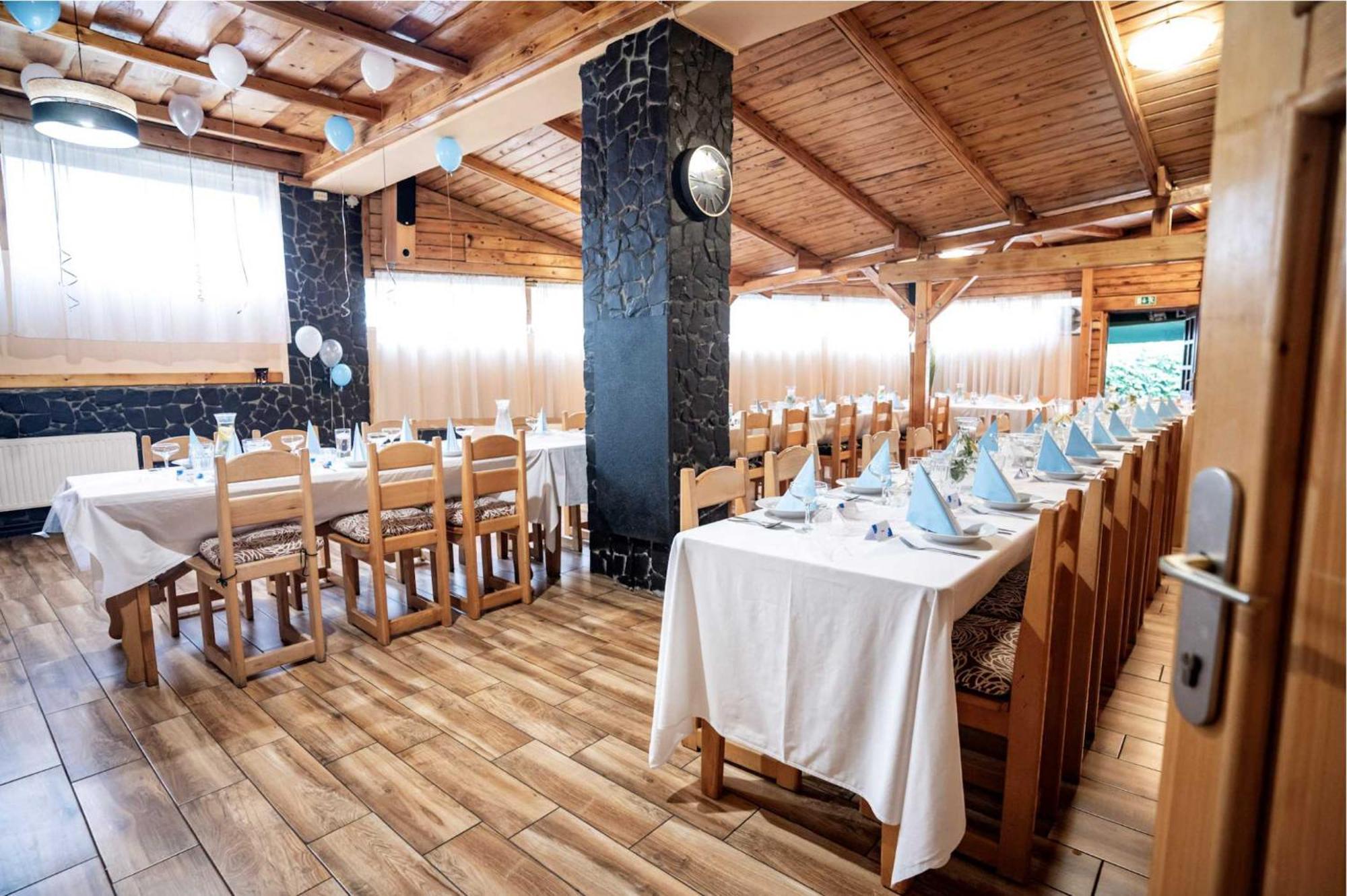 Hotel Taurus ออสตราวา ภายนอก รูปภาพ