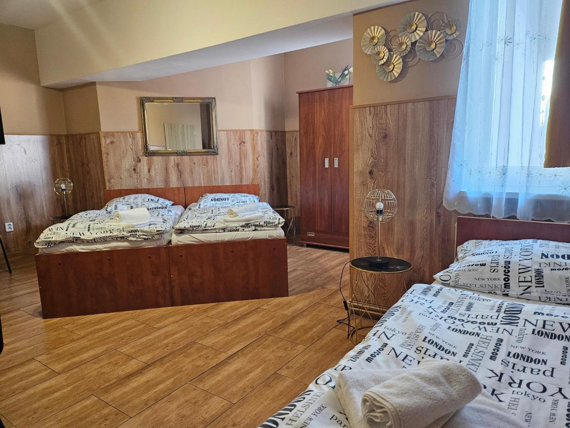 Hotel Taurus ออสตราวา ภายนอก รูปภาพ